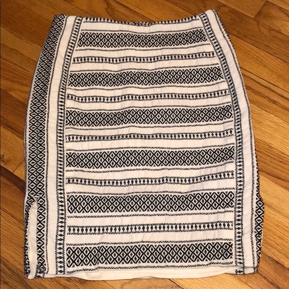 LOFT Dresses & Skirts - Loft Petite Pencil Skirt